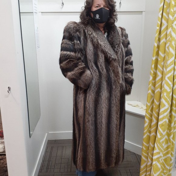 Jackets & Blazers - Genuine Fur Coat, Fully Lined. Approx Size Large